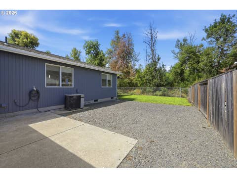 Tiny photo for 515 Pine Ct, Creswell, OR 97426 (MLS # 762526058)