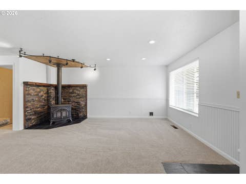 Tiny photo for 515 Pine Ct, Creswell, OR 97426 (MLS # 762526058)