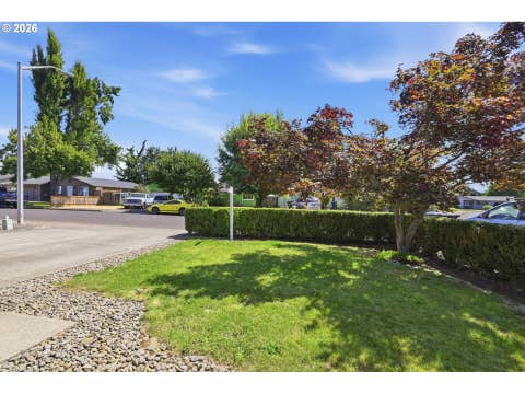 Tiny photo for 515 Pine Ct, Creswell, OR 97426 (MLS # 762526058)