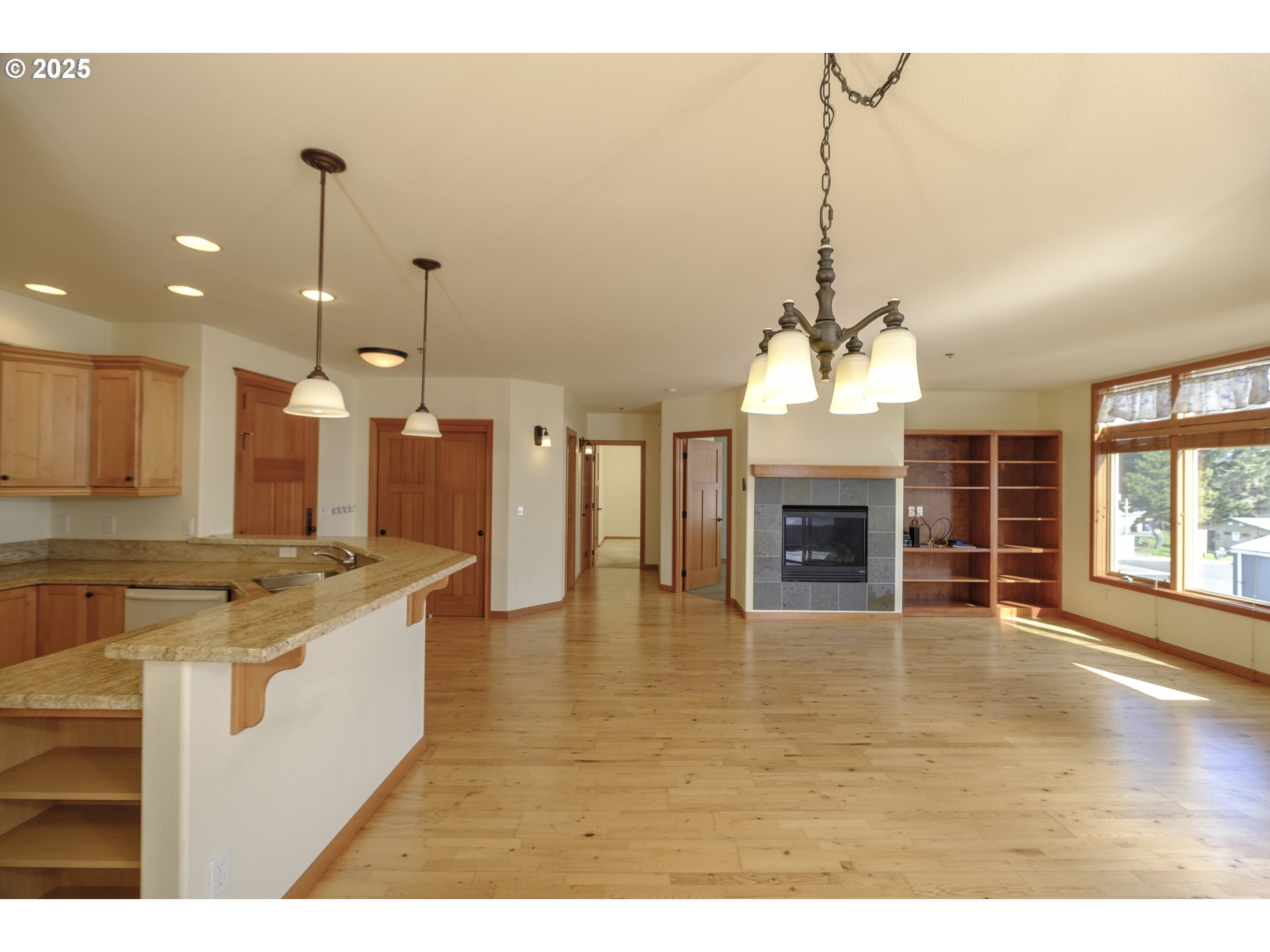 75 HARBOR ST 304