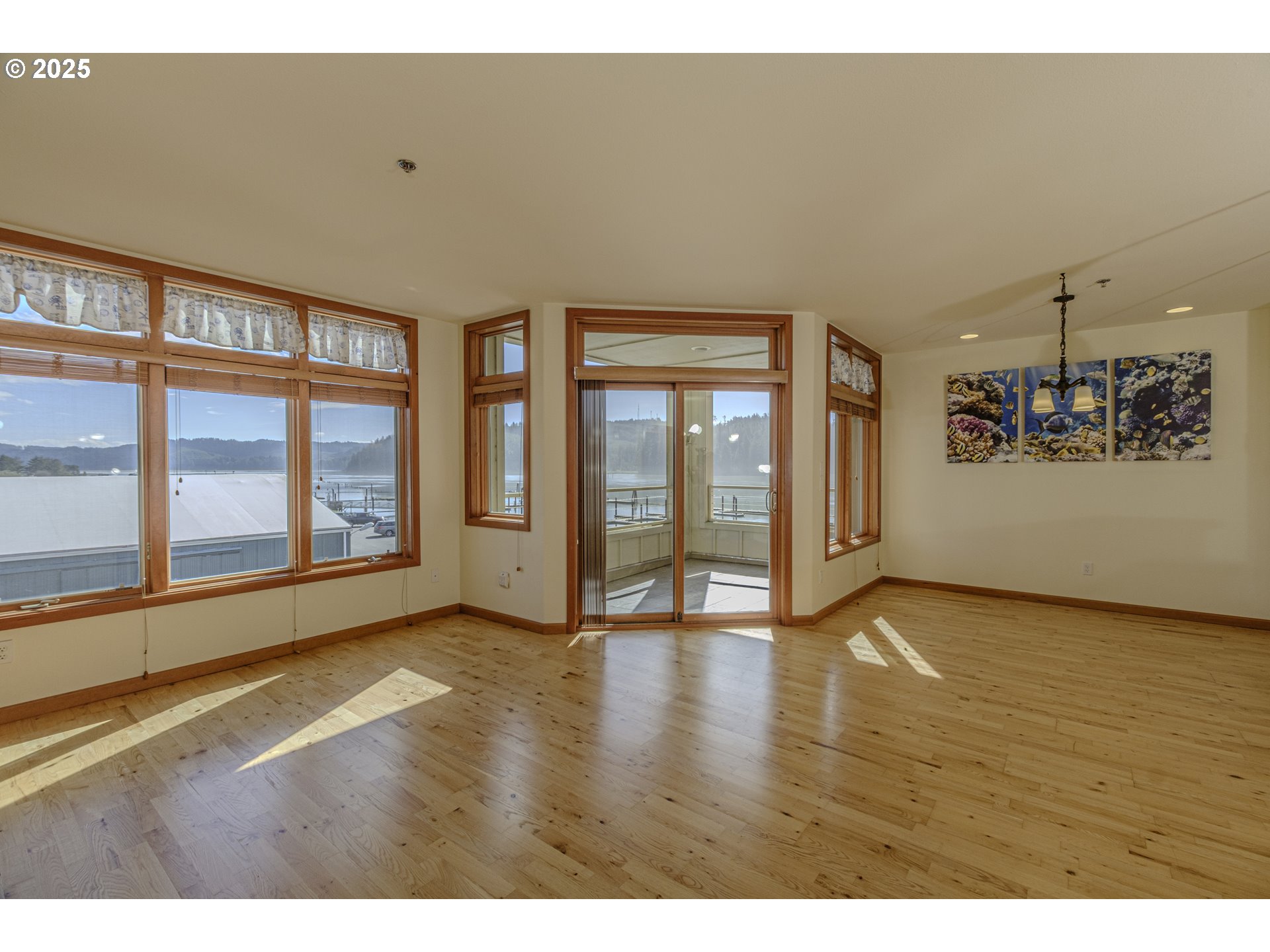 75 HARBOR ST 304