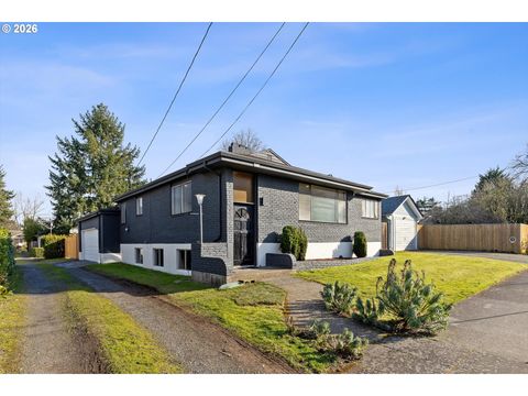 6516 N KNOWLES AVE Portland OR 97217