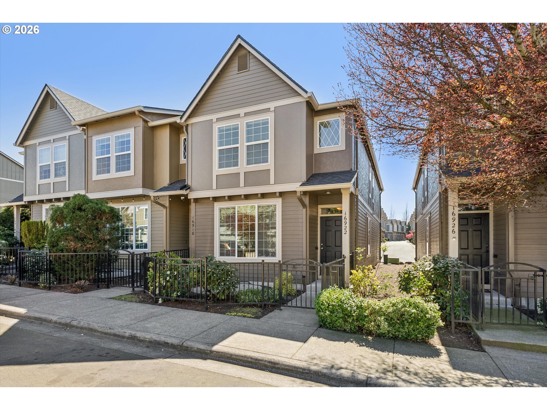 16922 NW SHADOW HILLS LN