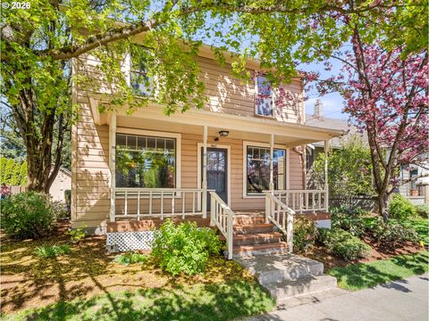 947 SE SPOKANE ST SE Portland OR 97202