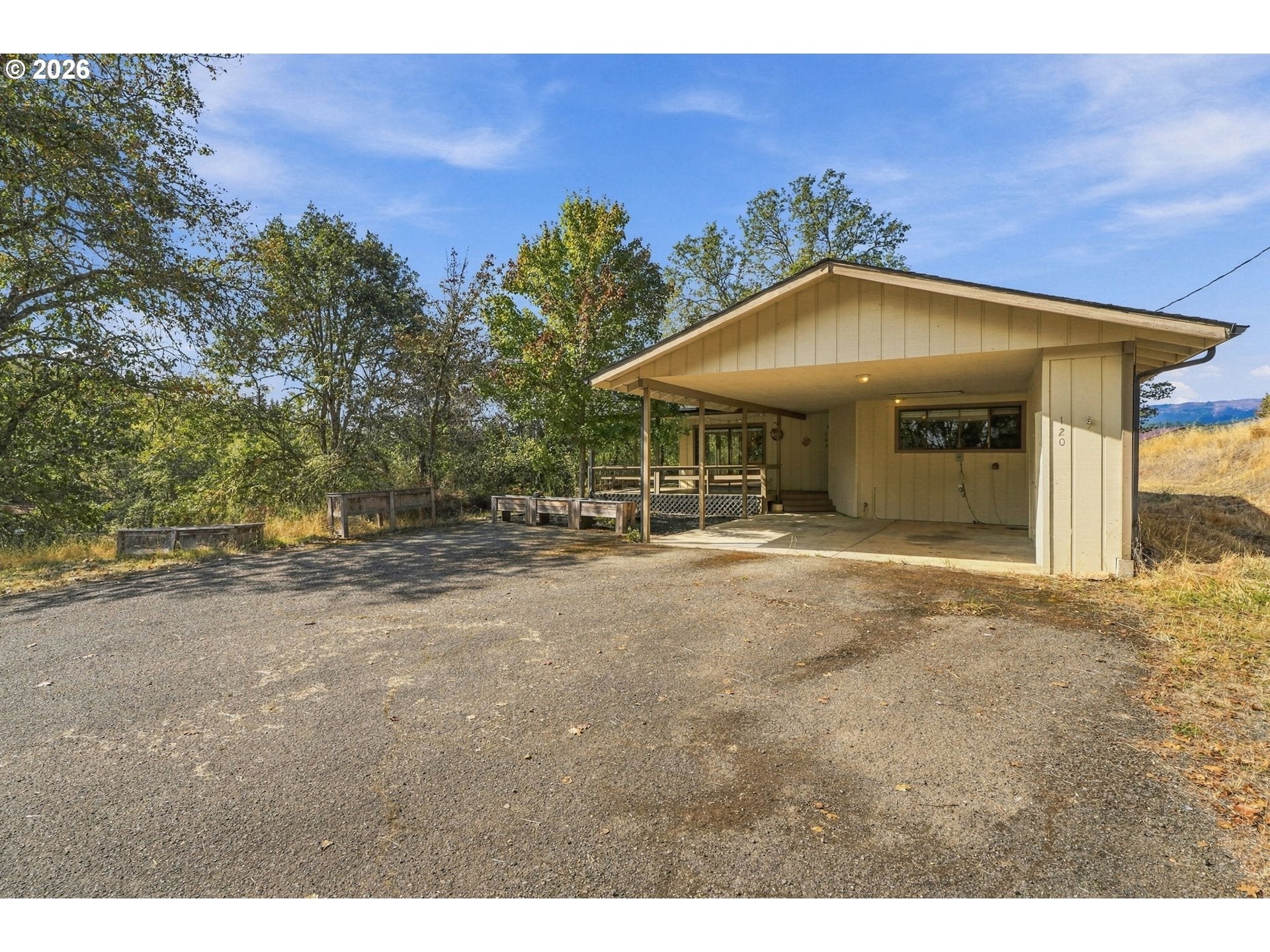 120 FOX LN