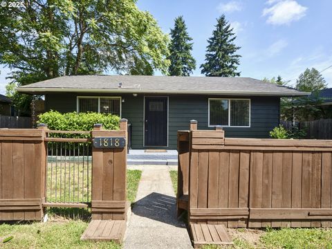 1818 E 32ND ST Vancouver WA 98663