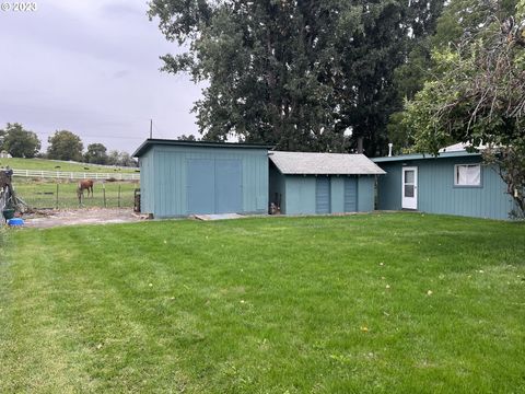 A home in Hermiston