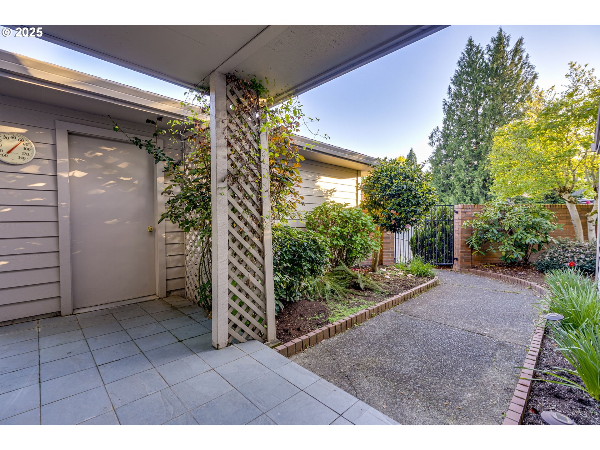 7430 SW GREENS VIEW CT