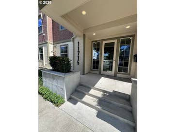11715 SW VALENCIA LN 404 Wilsonville OR 97070