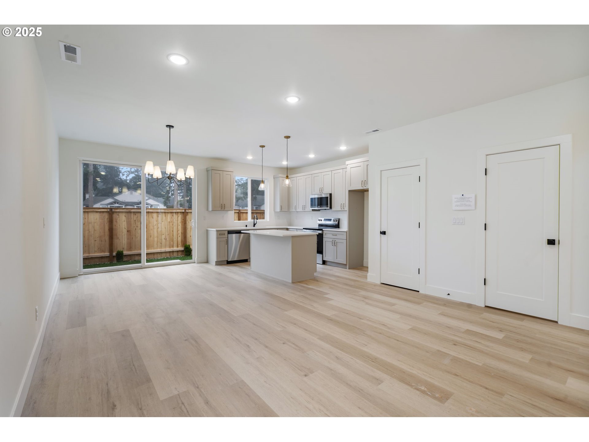 436 NE 117TH AVE