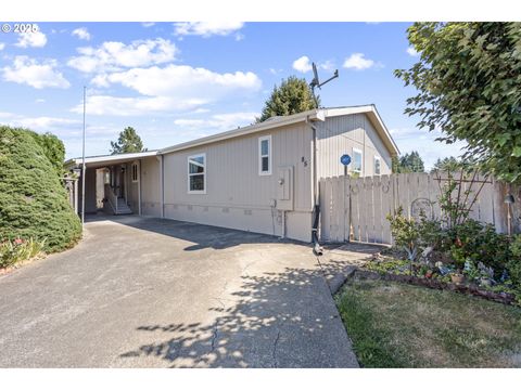 1000 S MCKERN CT 85 Newberg OR 97132