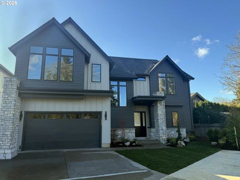 1694 16TH ST West Linn OR 97068