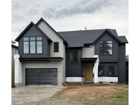 1694 16TH ST West Linn OR 97068