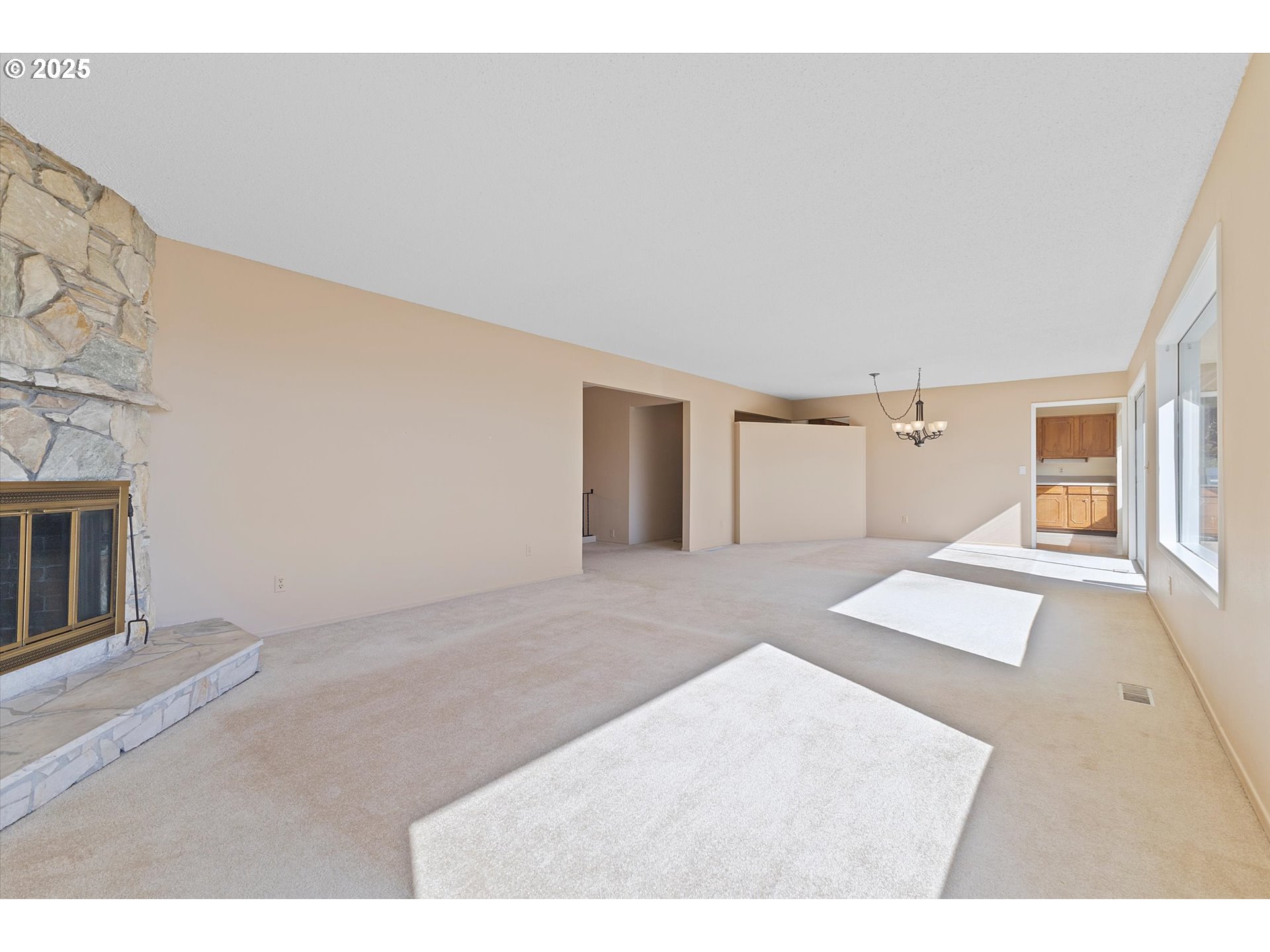3124 NW VALLE VISTA TER