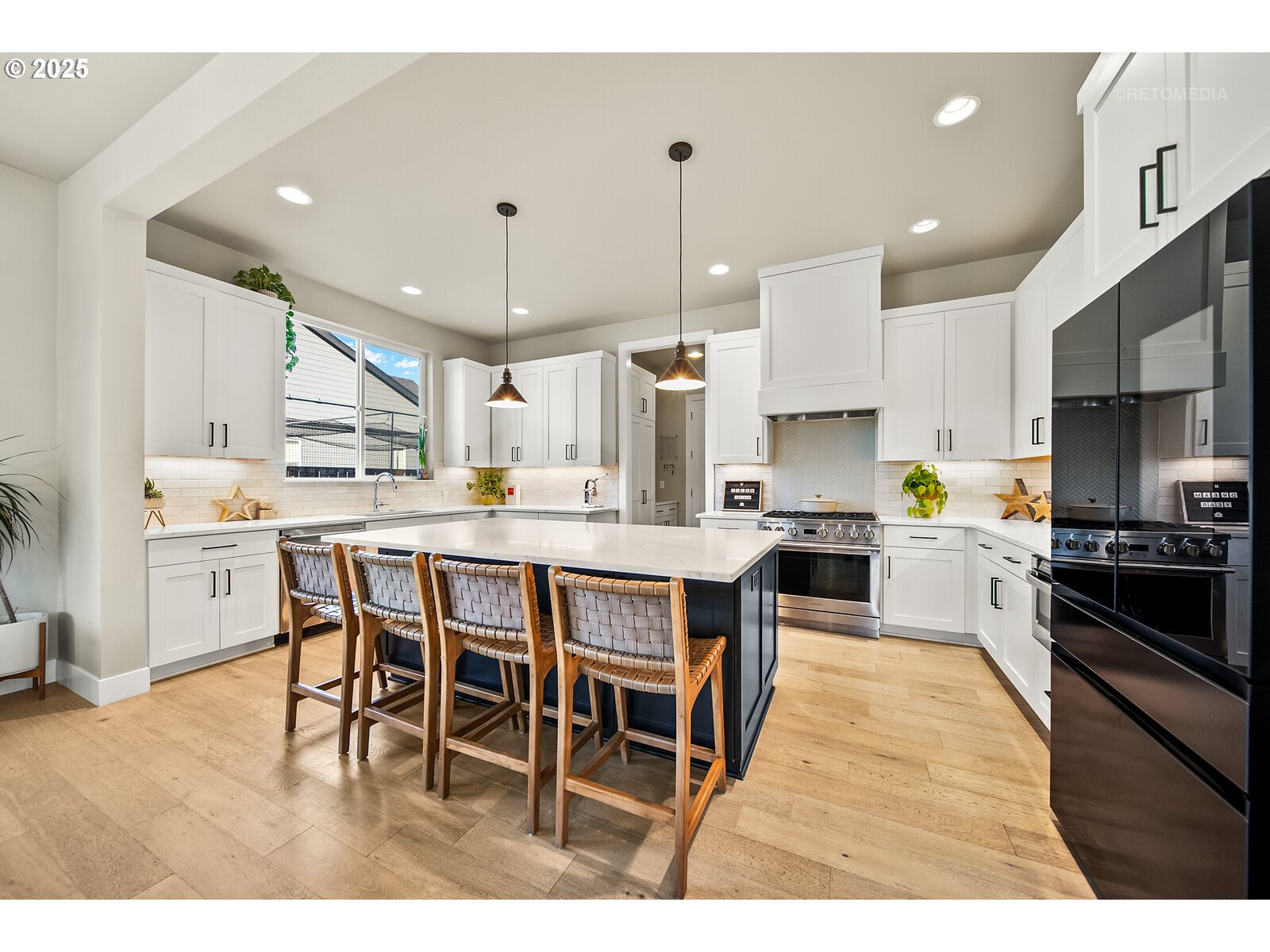 23245 SW BYERS LAKE TER