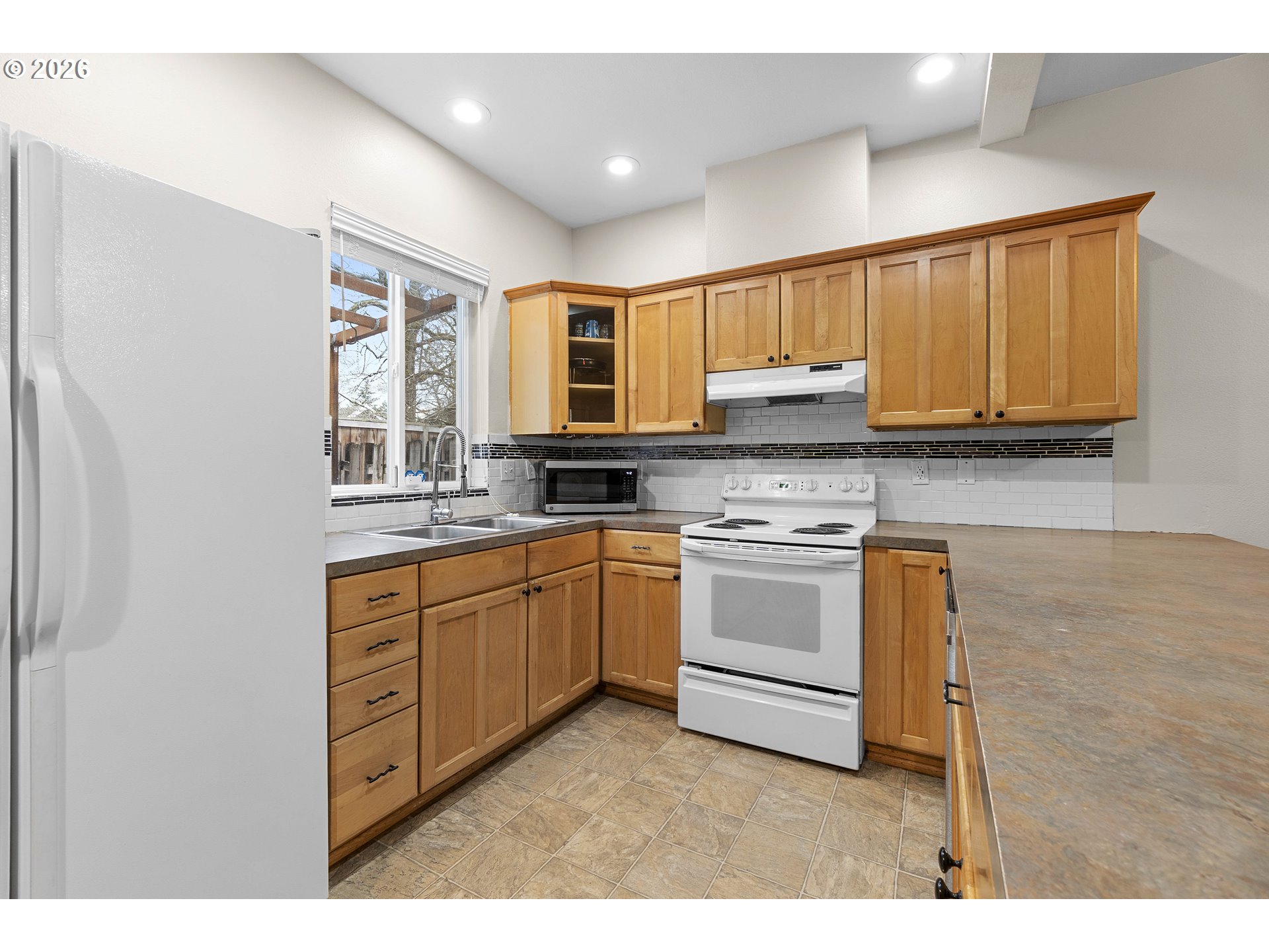 8528 SE WOODSTOCK BLVD