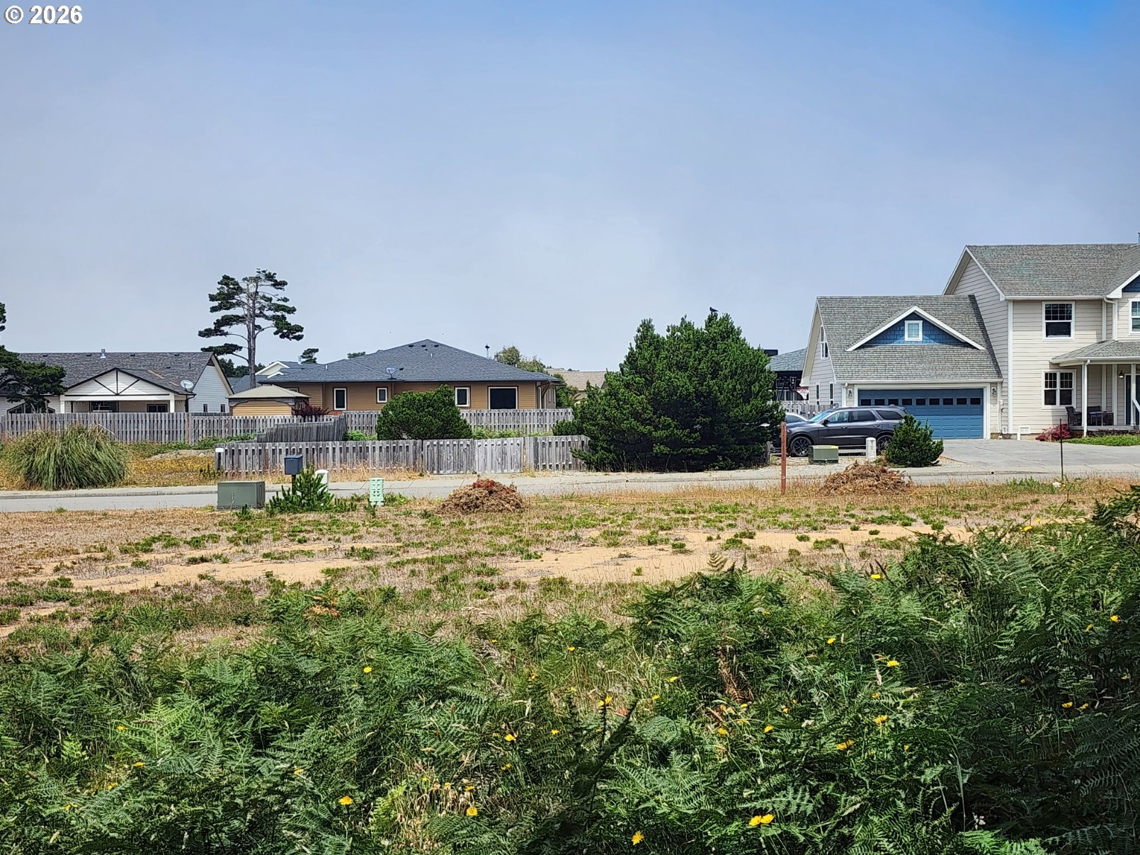 845 ROGERS PL