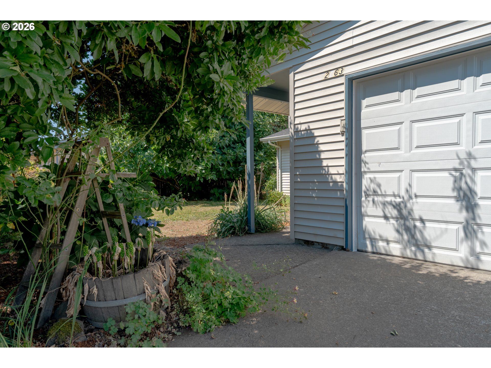 2063 NE 9TH PL