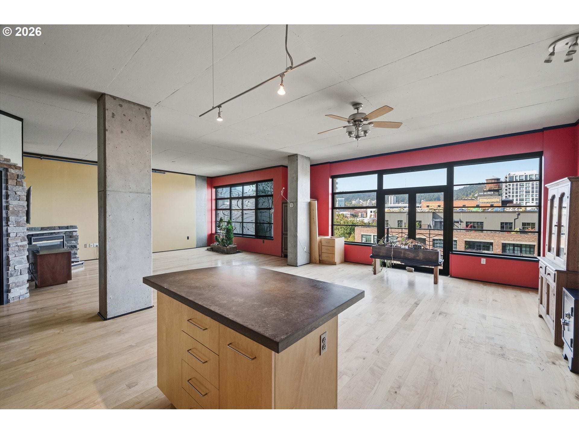 420 NW 11TH AVE 712