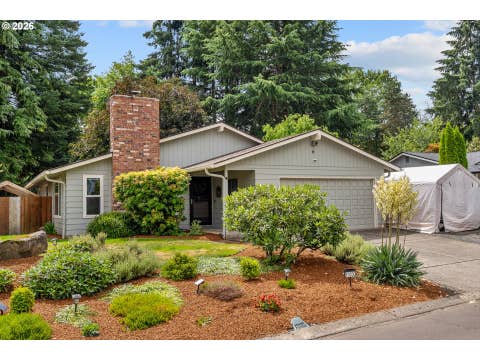 Featured picture for the property 716598616