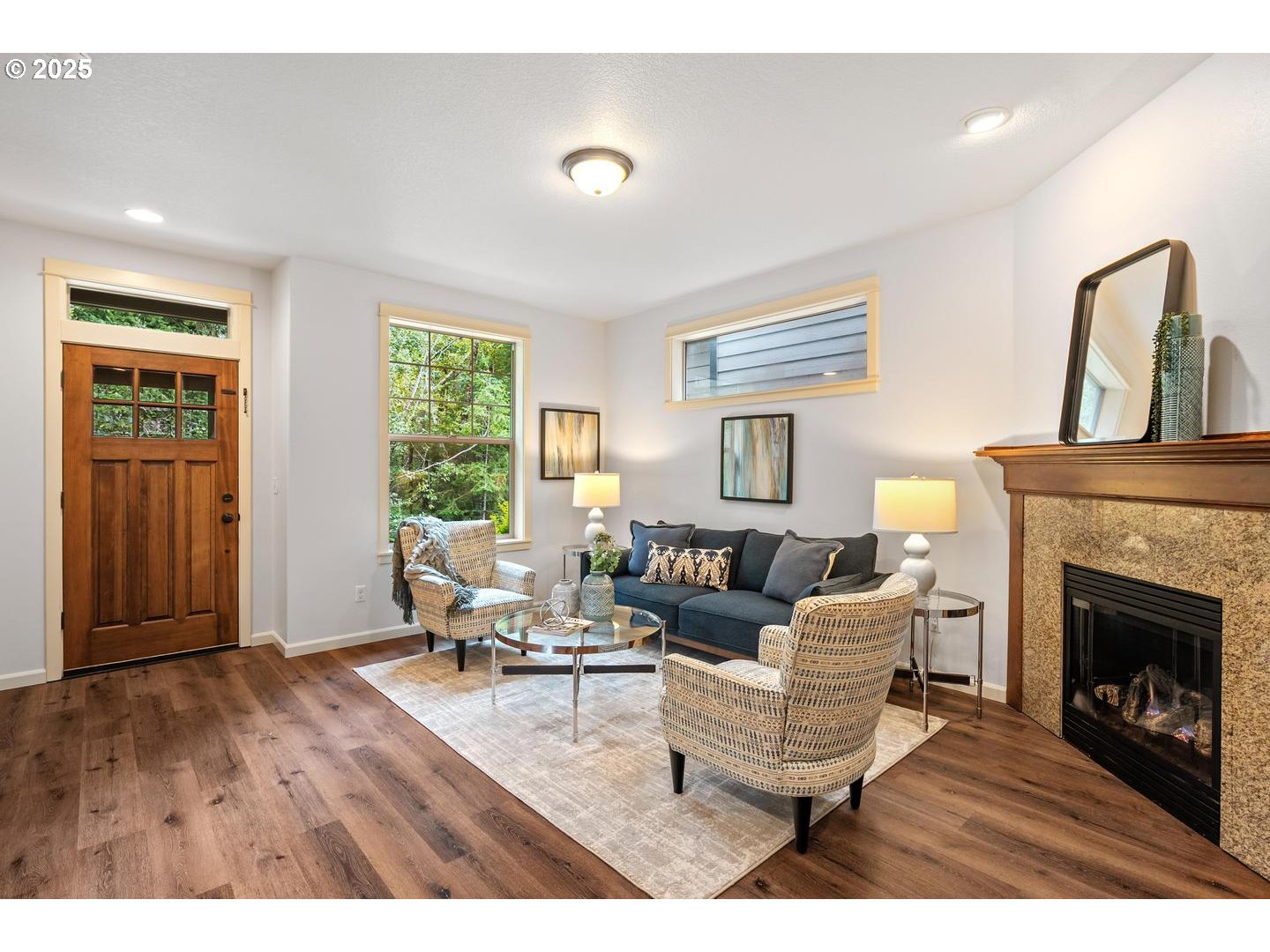 905 SW MOZART TER
