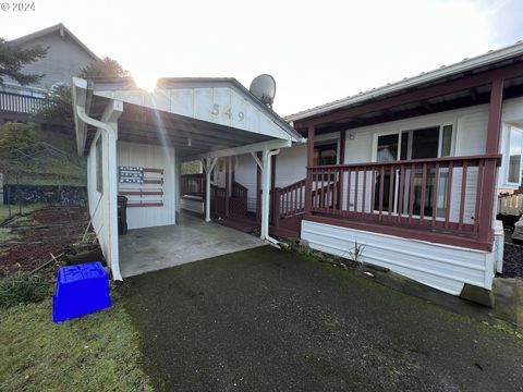 549 Puerto Vista Estates Coos Bay OR 97420