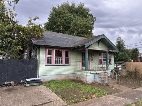 729 MONROE ST Eugene OR 97402