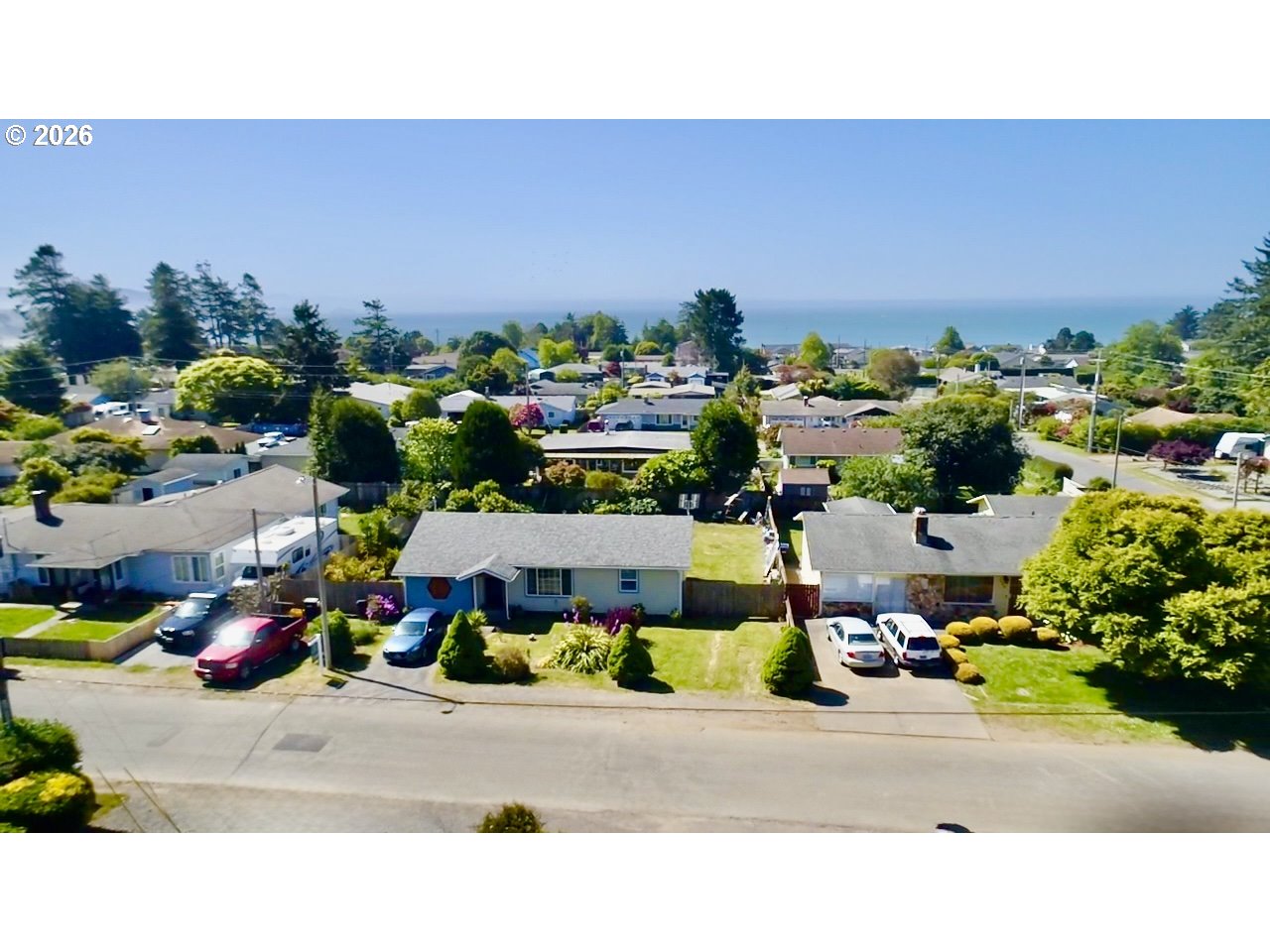321 MAPLE ST