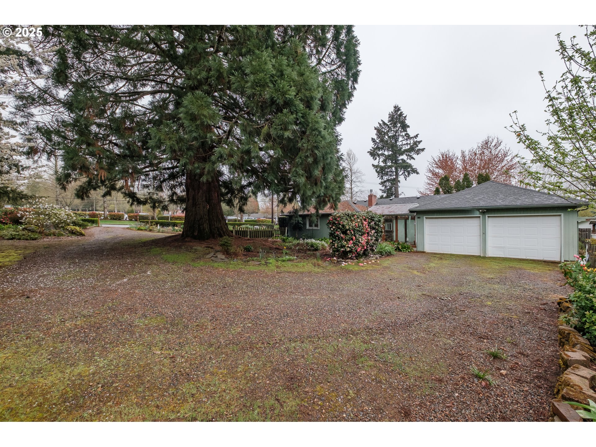 Salem, Oregon 97306, United States, 3 Bedrooms Bedrooms, ,2 BathroomsBathrooms,Residential,Pending,107144
