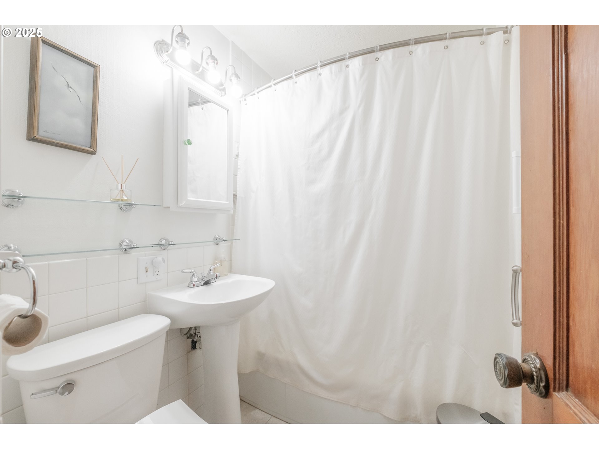 Salem, Oregon 97306, United States, 3 Bedrooms Bedrooms, ,2 BathroomsBathrooms,Residential,Pending,107144