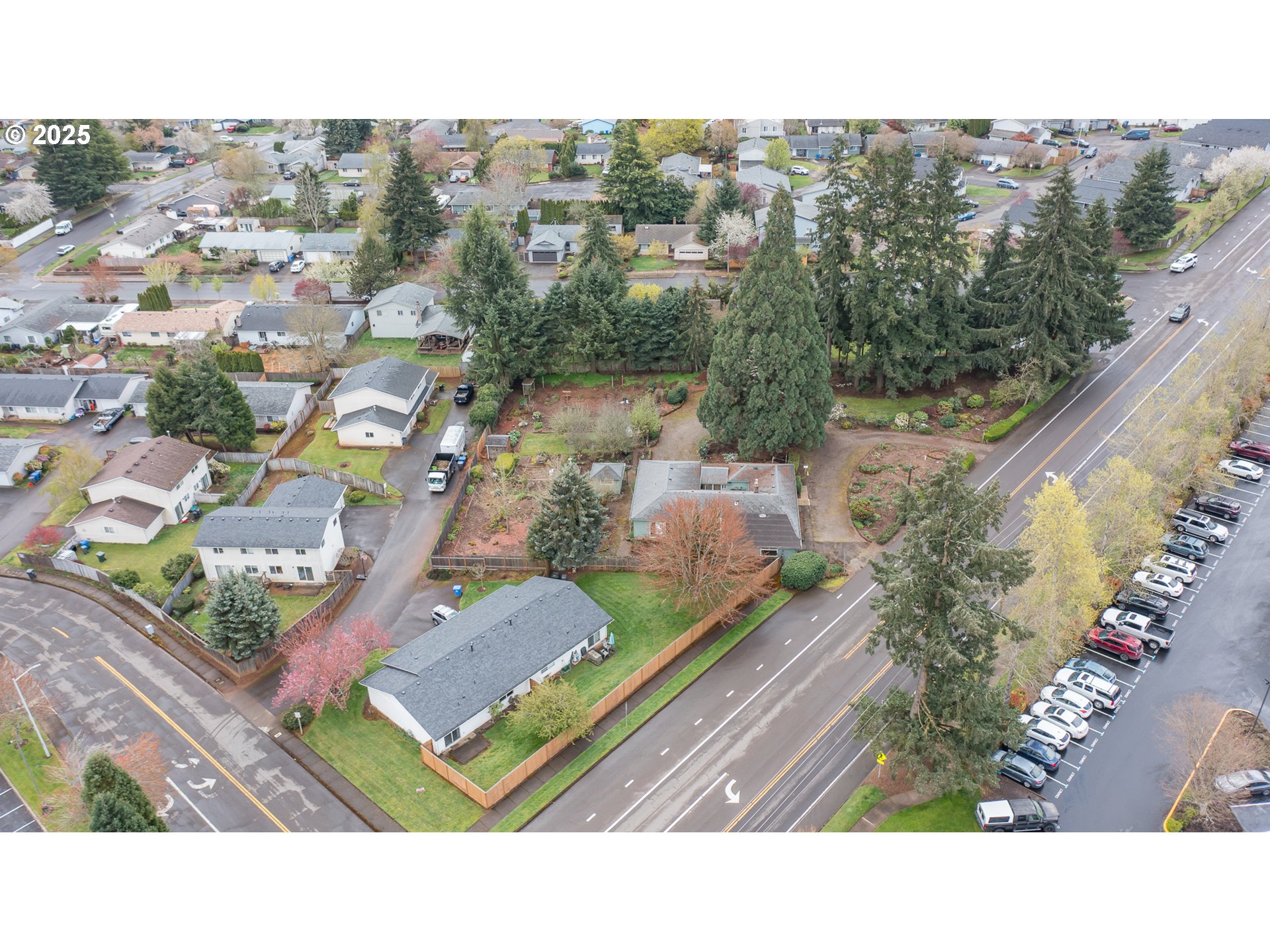 Salem, Oregon 97306, United States, 3 Bedrooms Bedrooms, ,2 BathroomsBathrooms,Residential,Pending,107144