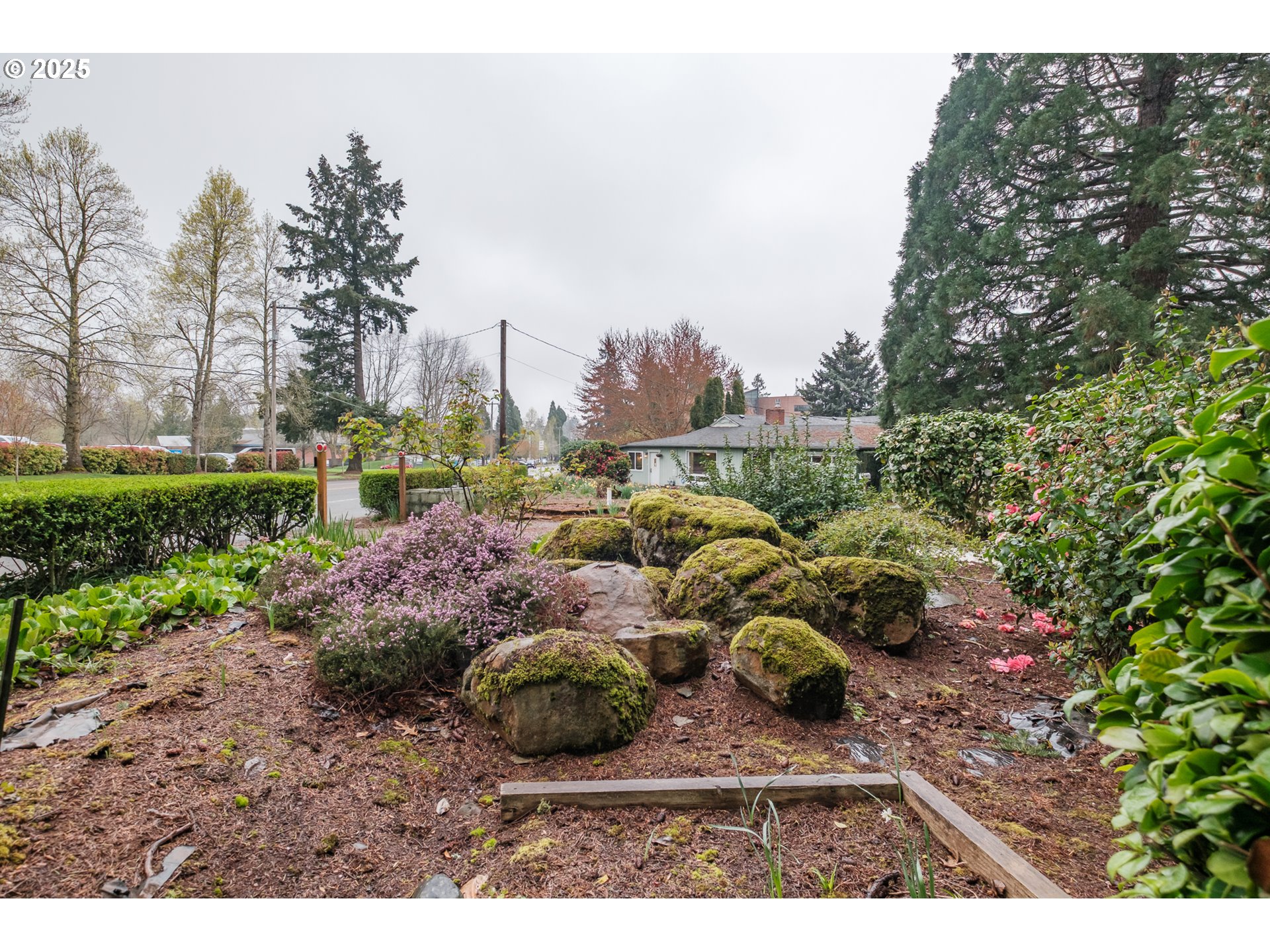 Salem, Oregon 97306, United States, 3 Bedrooms Bedrooms, ,2 BathroomsBathrooms,Residential,Pending,107144