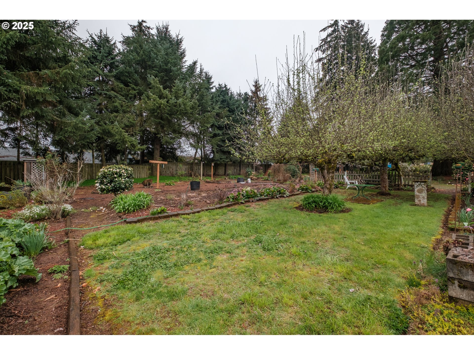 Salem, Oregon 97306, United States, 3 Bedrooms Bedrooms, ,2 BathroomsBathrooms,Residential,Pending,107144