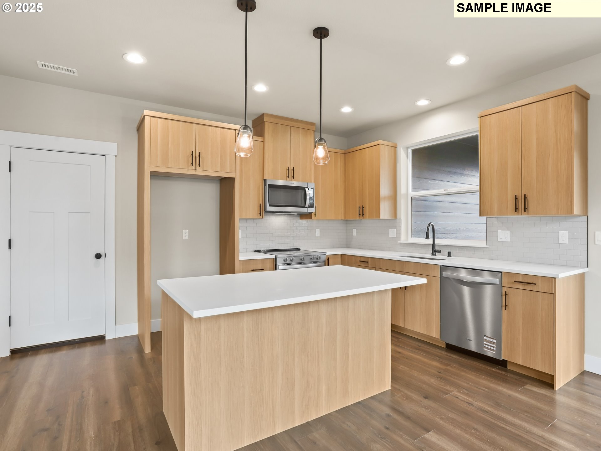 2355 E Otter LOOP 25