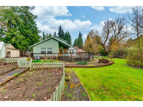 A home in Milwaukie