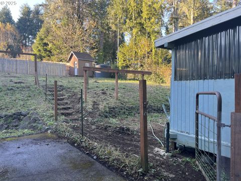 A home in Coos Bay