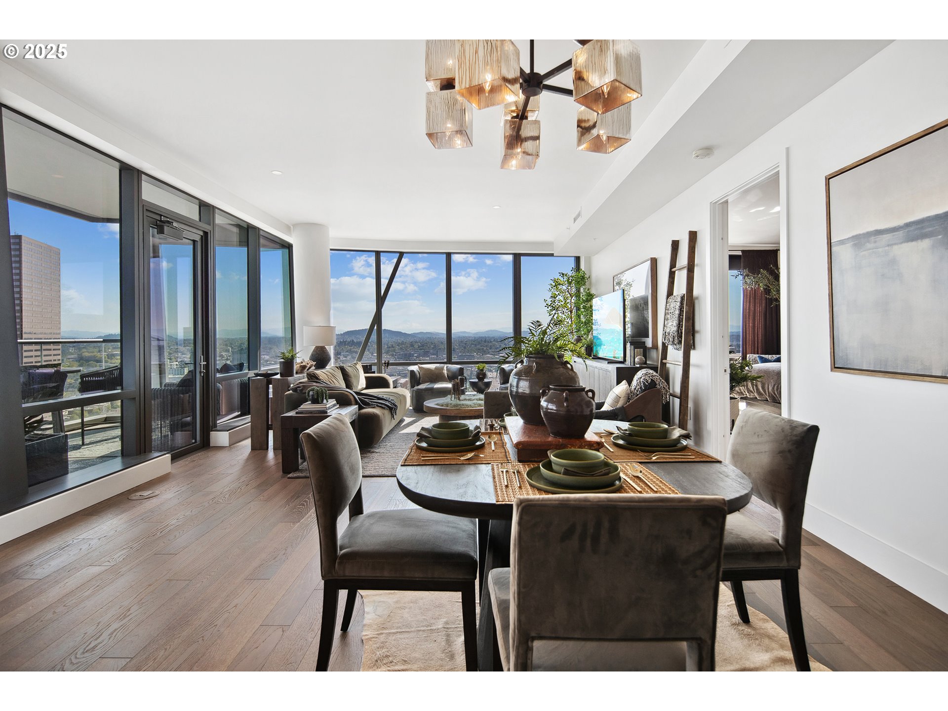 550 SW 10TH AVE 2306