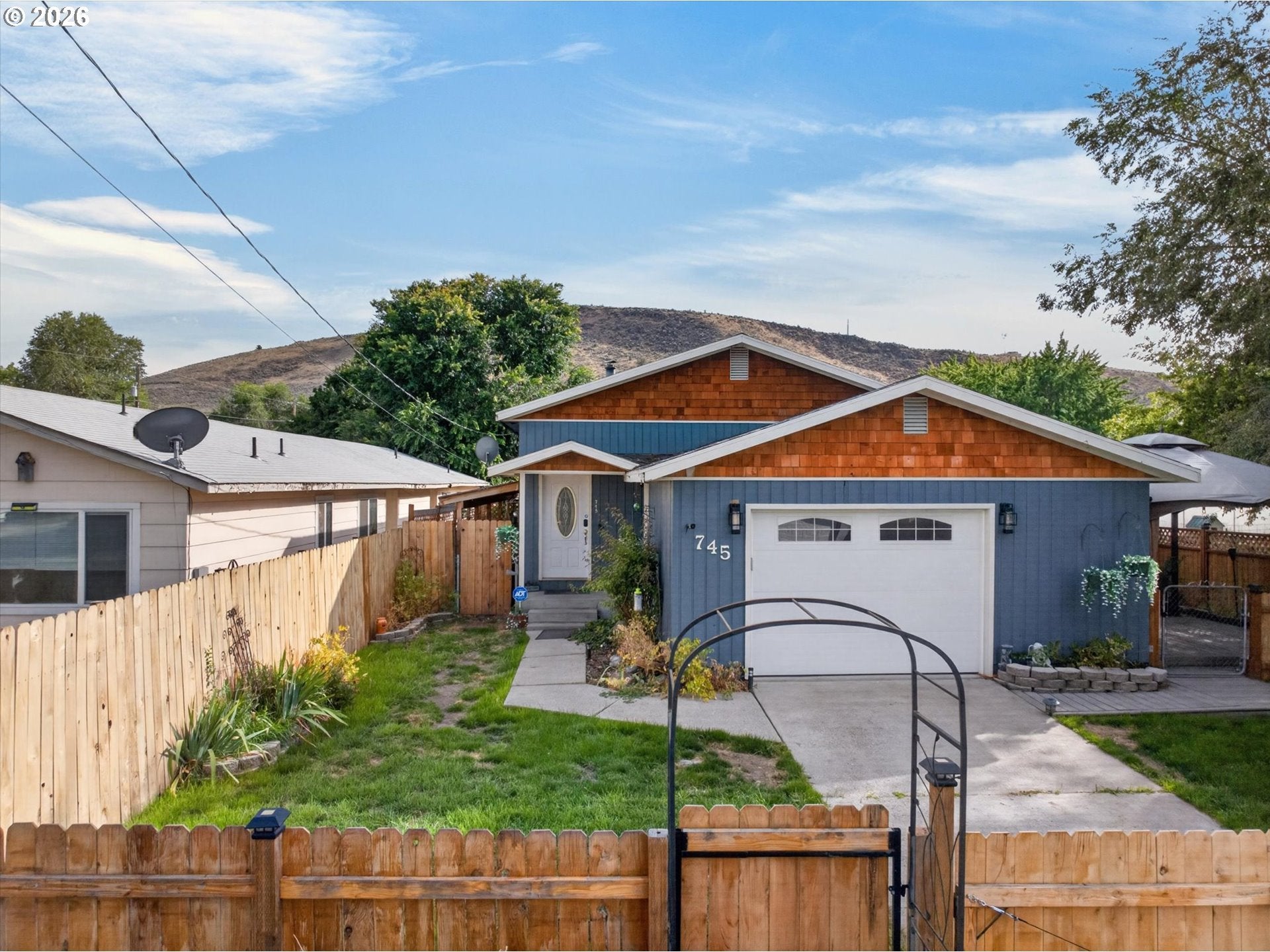 745 COURT AVE