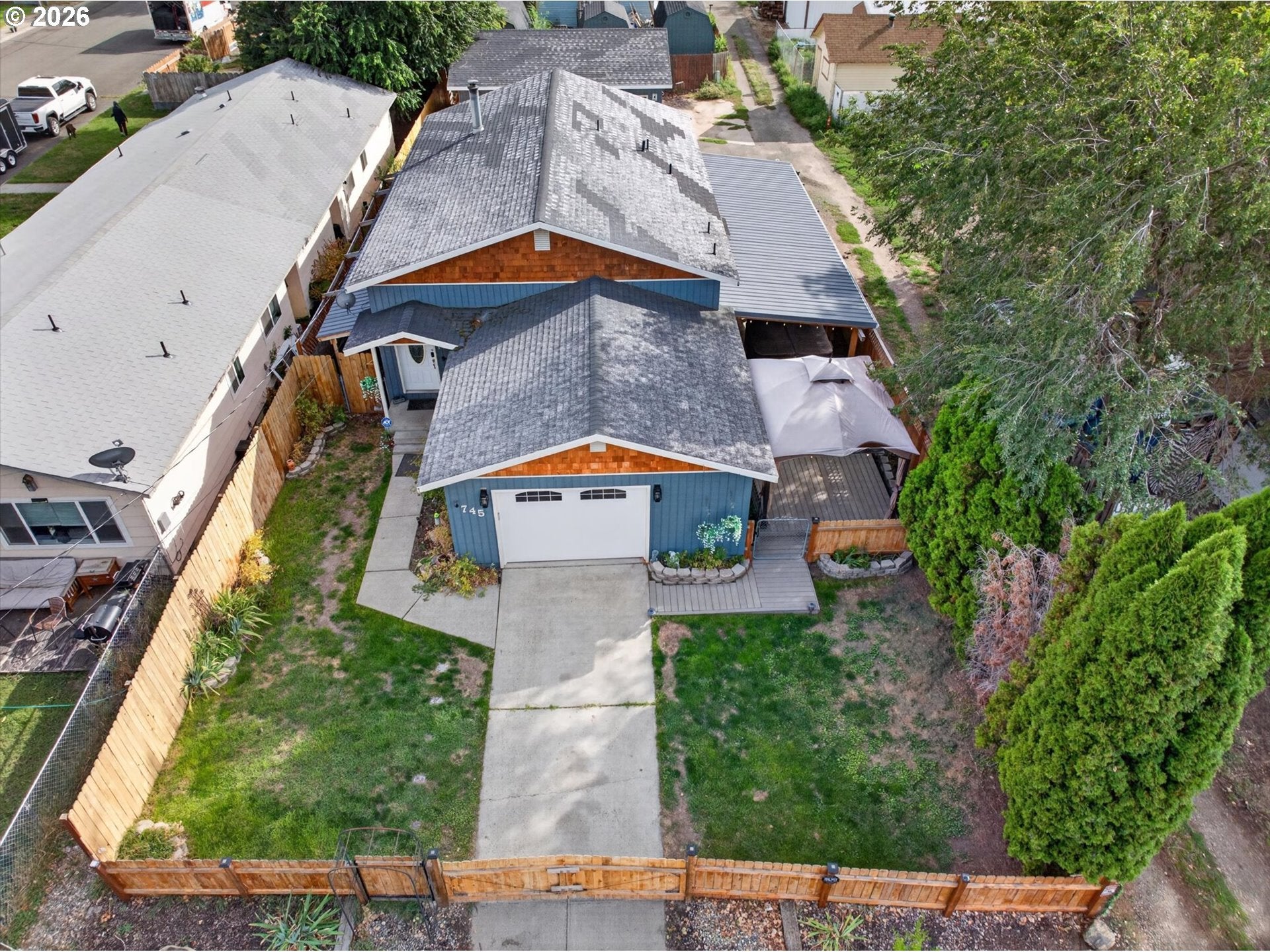 745 COURT AVE