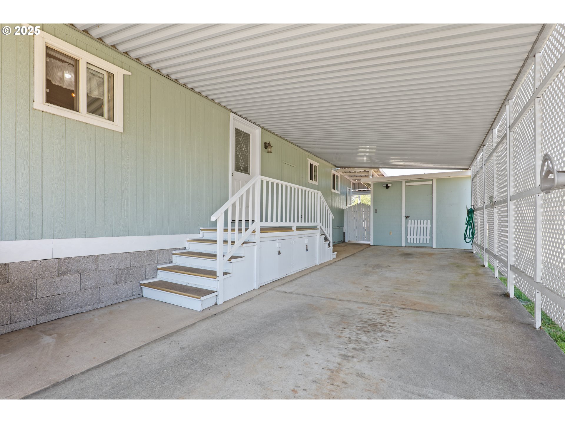 1225 W 10TH AVE 47