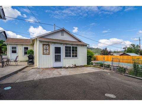 A home in Roseburg