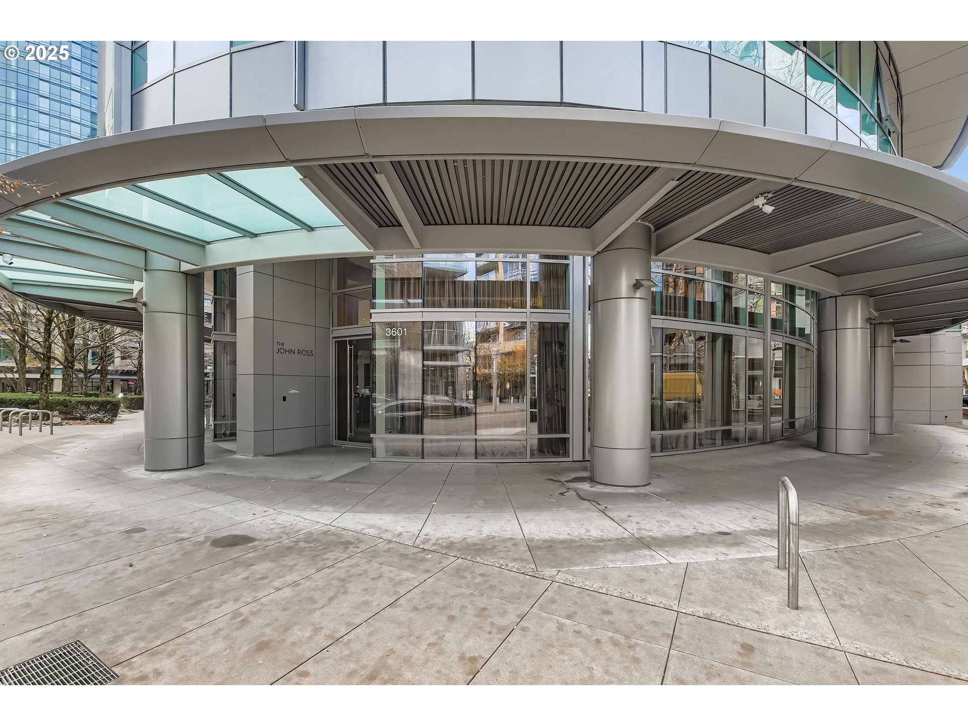 3601 S RIVER PKWY 812