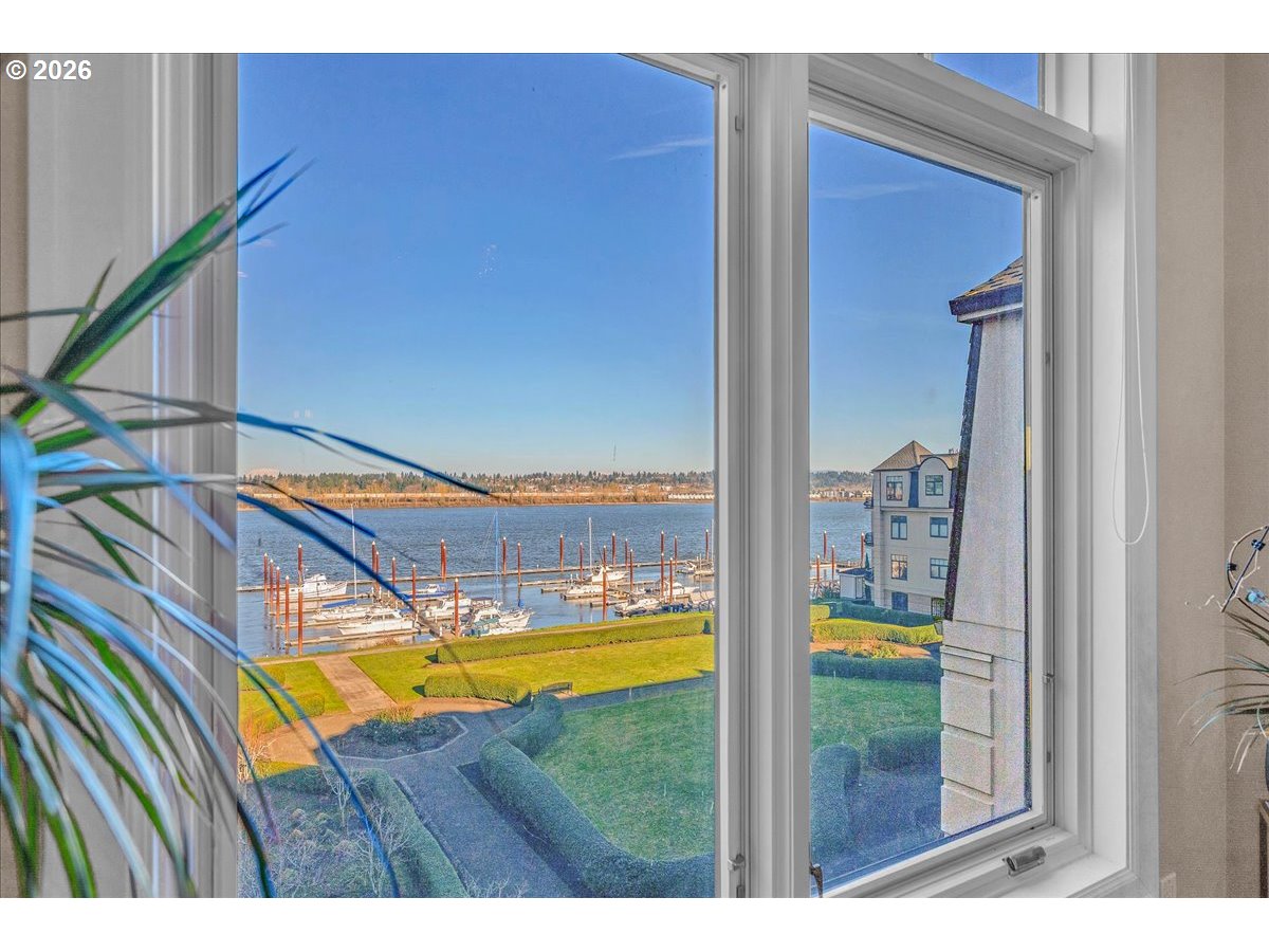 707 N HAYDEN ISLAND DR 408