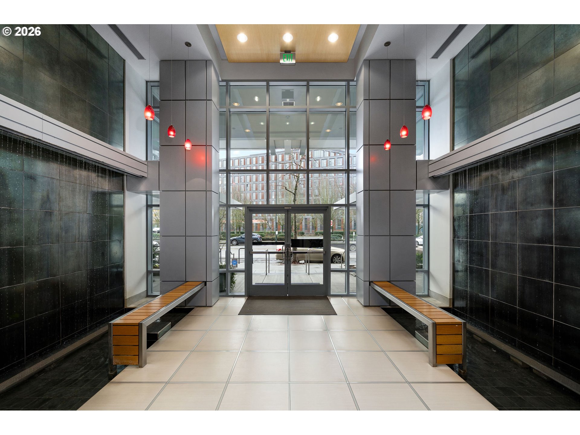 1310 NW NAITO PKWY #1002A