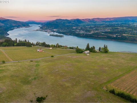 11 WESS RD Underwood WA 98651