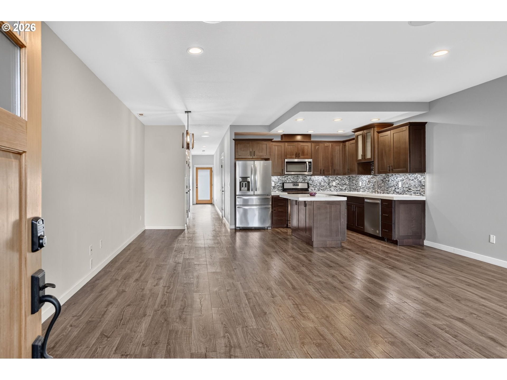 804 W 10TH ST