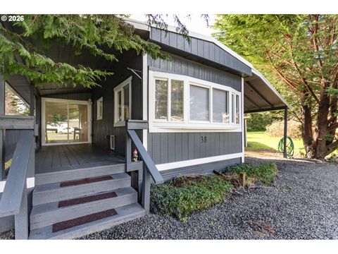 5170 GRAND AVE 38 Florence OR 97439