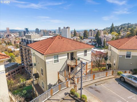 310 NW UPTOWN TER 1A Portland OR 97210