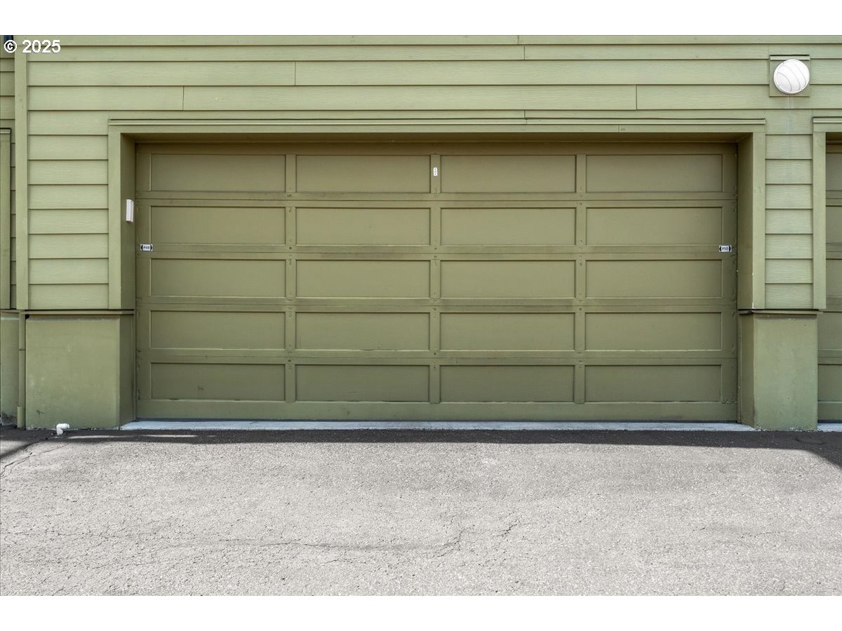 310 NW UPTOWN TER 1A