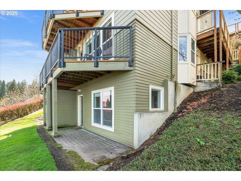 310 NW UPTOWN TER 1A Portland OR 97210